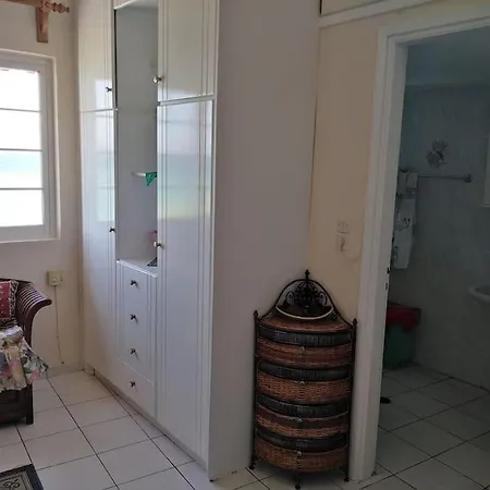 On The I - Beachfront Family * Corinth