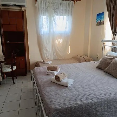 On The I - Beachfront Family Apartament Corinth