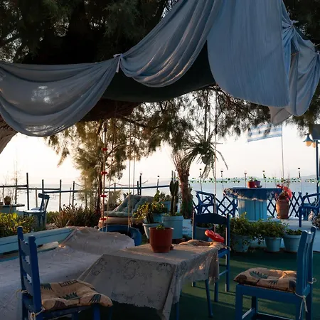 On The I - Beachfront Family *