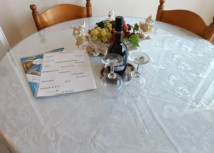 On The I - Beachfront Family Appartement Corinth