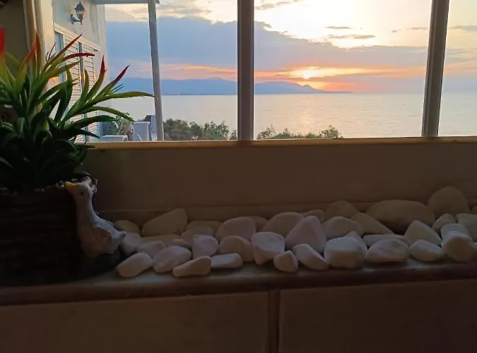 On The I - Beachfront Family *