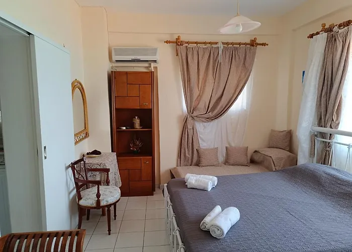 On The I - Beachfront Family Appartement Corinth