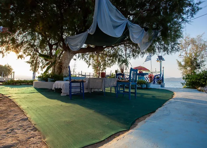 Appartement On The I - Beachfront Family Corinth